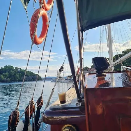 Charming On Msy Alisa Week Long Island Hopping Adventure Through Dalmatian Coastal Gems *